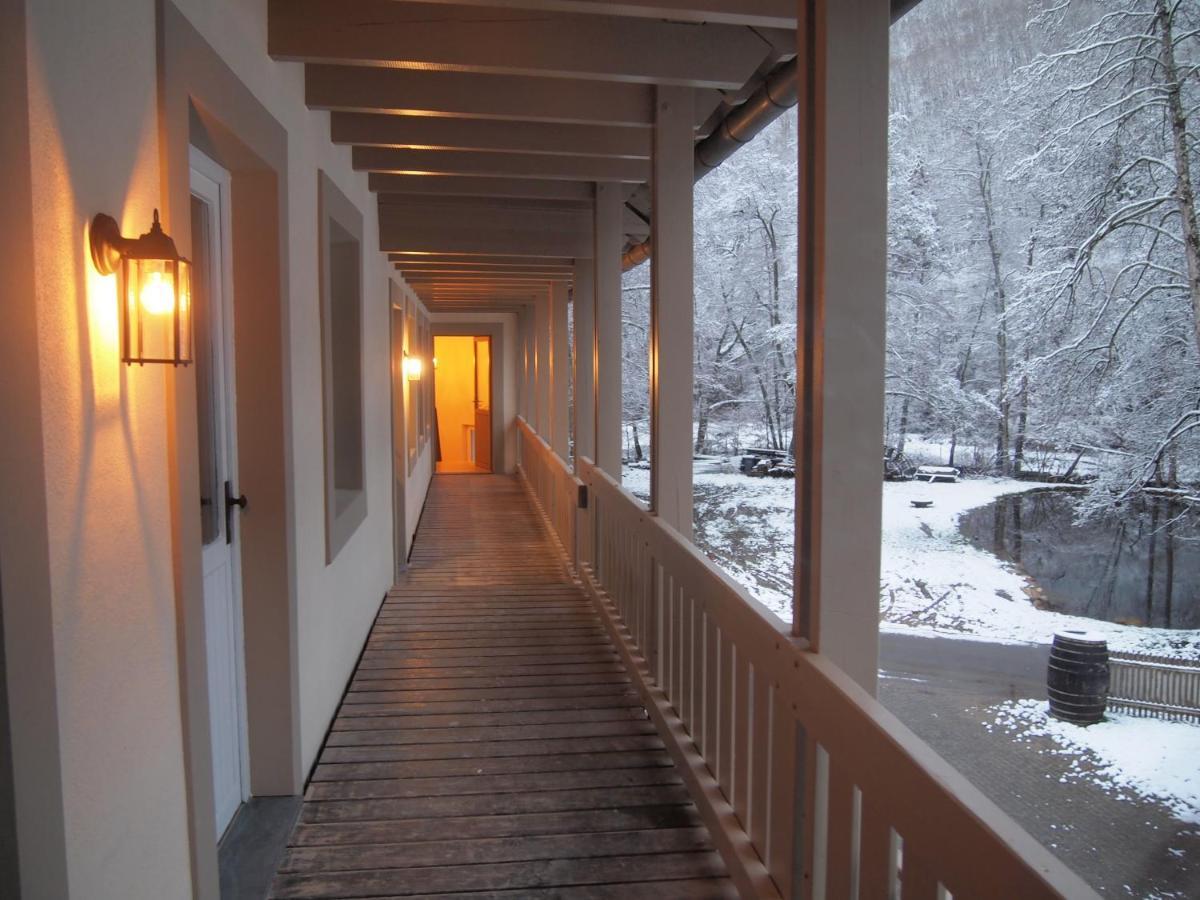 Alte Baeckerei Apartment Bescheid Exterior photo
