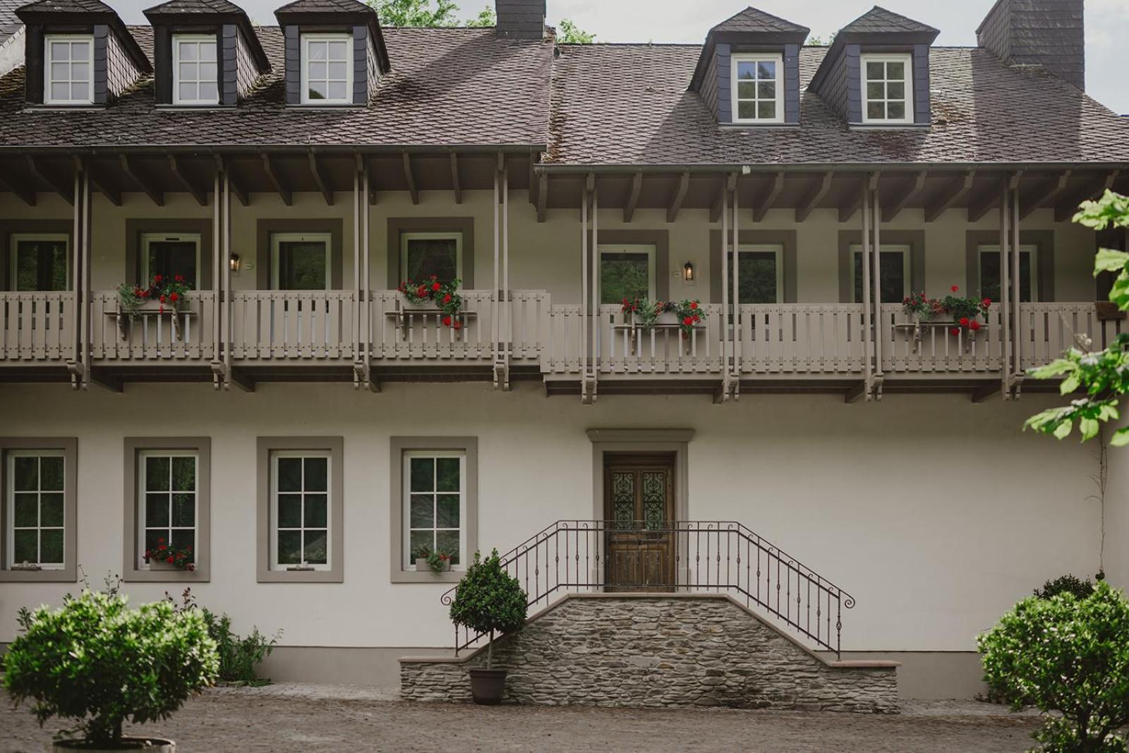 Alte Baeckerei Apartment Bescheid Exterior photo